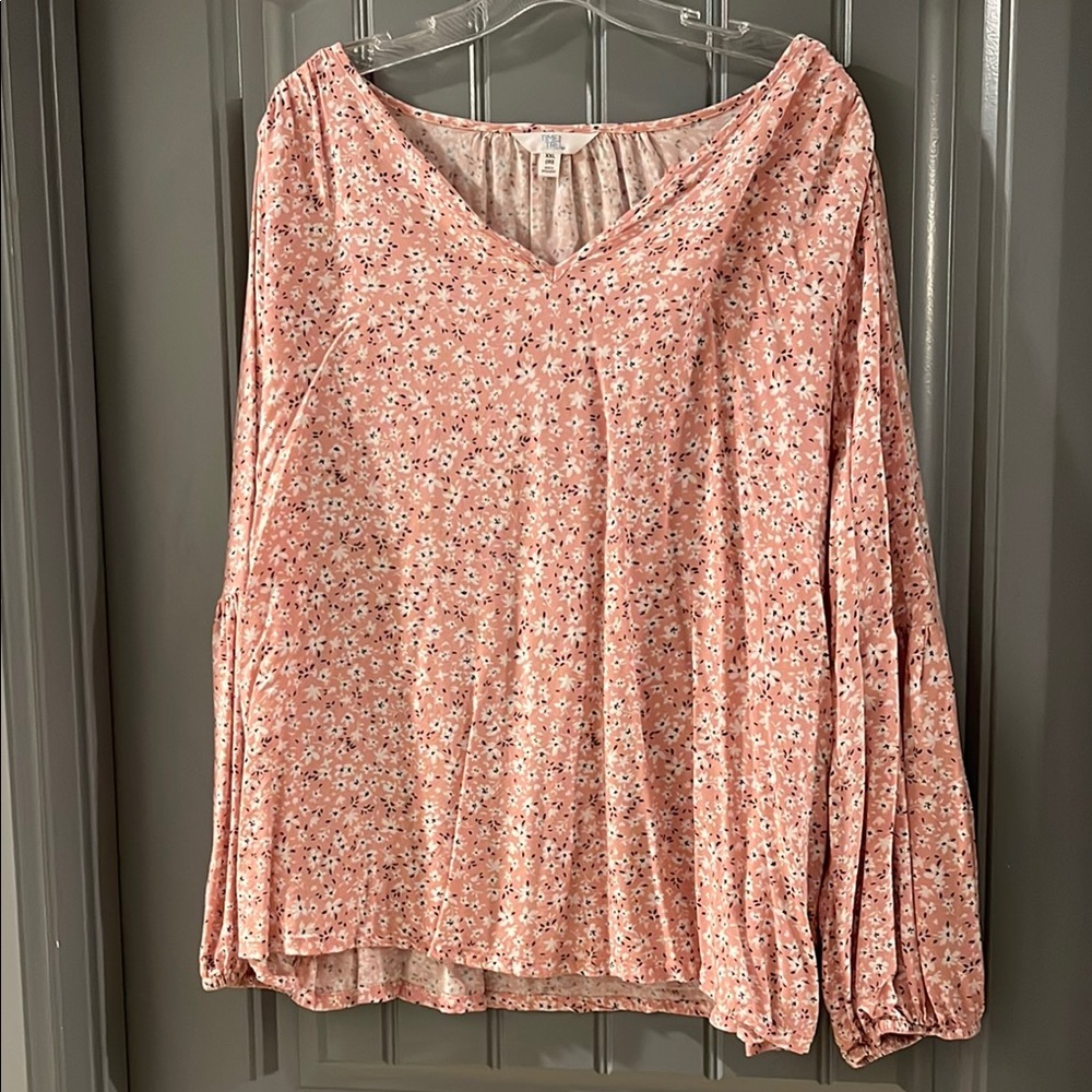 Time and Tru Pink Relaxed Floral V-Neck Blouse